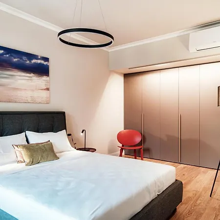 Apartment Marinetti 7 - By Myhomeincomo